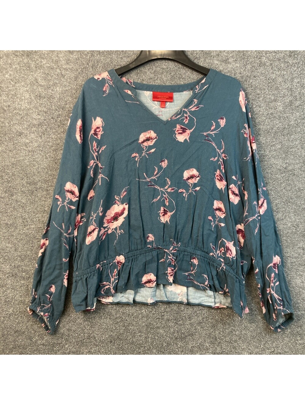 Jennifer Lopez Womens Size XXL Hunter Green Rose Print Pullover V-Neck Shirt EUC
